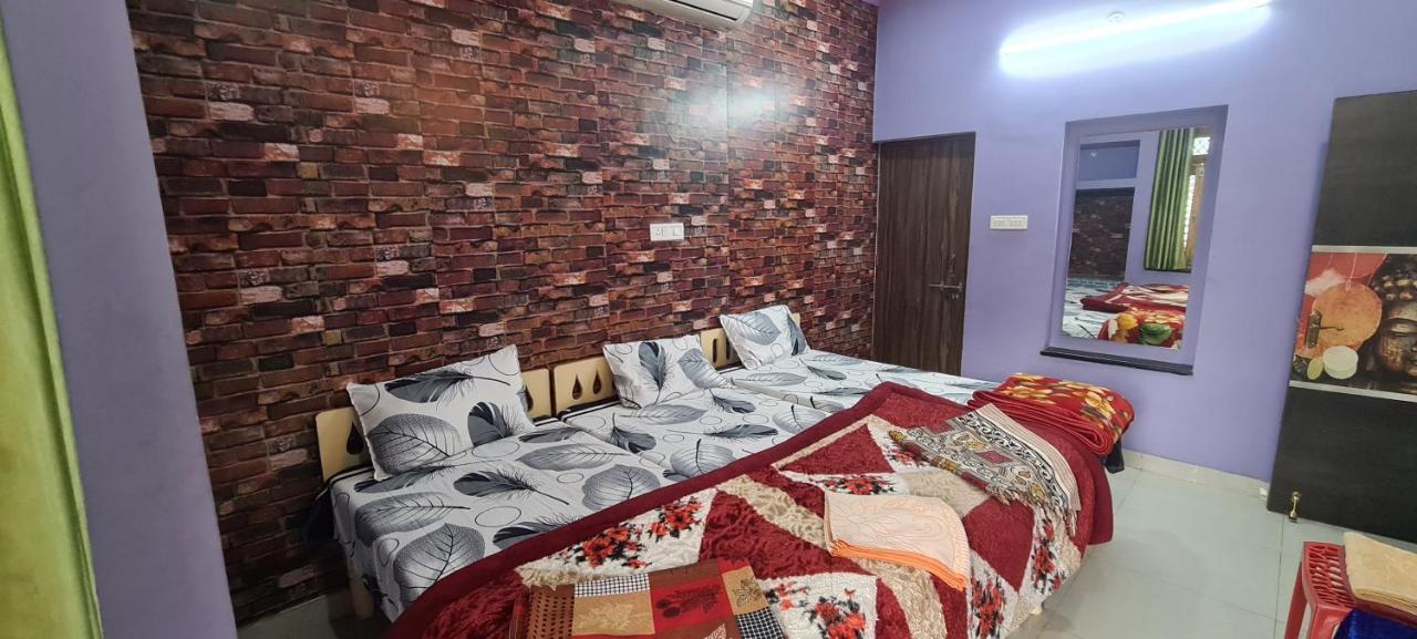 Anukampa Homestay Агра Экстерьер фото